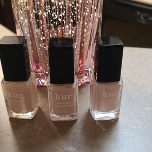 NEW! 3 Bubble Londontown Illuminating  Nail Concealer